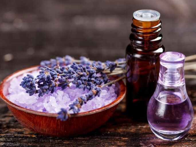 Minyak lavender, yang merangsang pengeluaran antioksidan dalam badan
